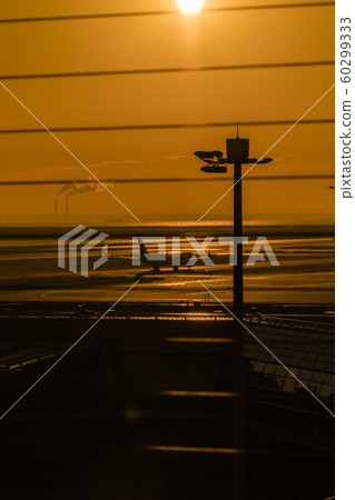 First sunrise from Haneda Airport International Terminal First sunrise from Haneda Airport International Terminal 60299333