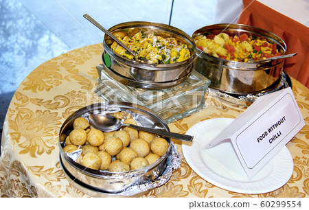 Different meals for the guests on the wedding Different meals for the guests on the wedding 60299554