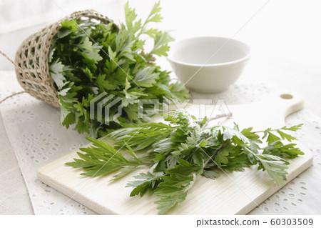 Wormwood 60303509