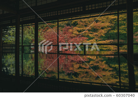 京都府里仁院神廟和佛教寺廟八瀨平山廣山火車廣告寫真資料秋葉資料 60307040
