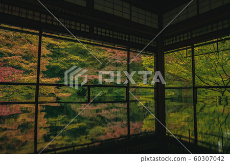 京都府里仁院神廟和佛教寺廟八瀨平山廣山火車廣告寫真資料秋葉資料 京都府里仁院神廟和佛教寺廟八瀨平山廣山火車廣告寫真資料秋葉資料 60307042