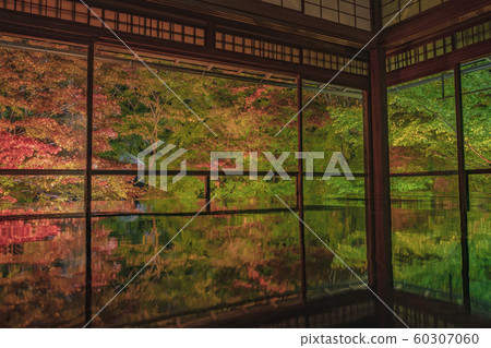Kyoto Riko-in Temple Temple Shrines and Buddhist Temples Yase Hieisan Hiyama Train Advertising Photo Material Autumn Leaves Material 60307060