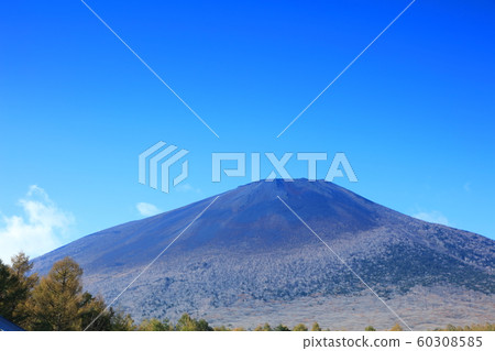Burning lava flow Burning lava flow 60308585