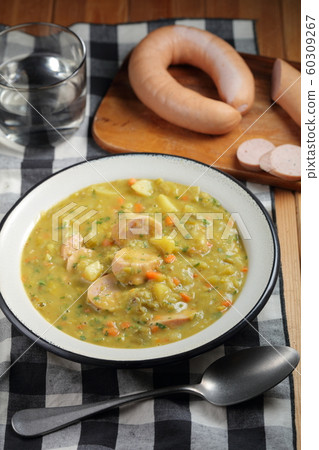 Dutch pea soup snert 60309267