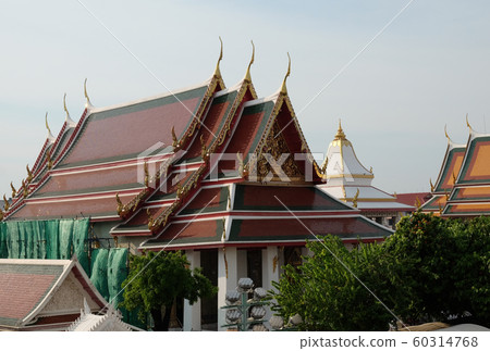 Samples of Buddhist temple architecture  60314768