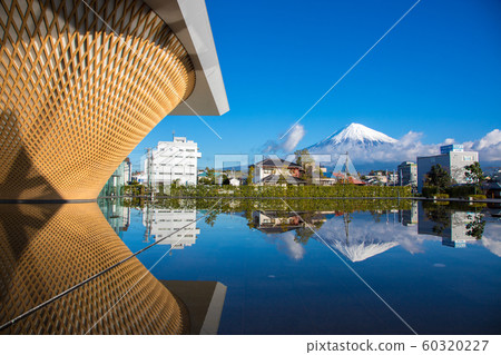 顛倒的富士 60320227