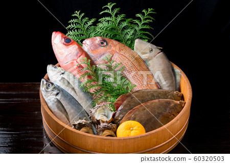 什錦鮮魚 60320503