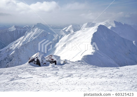 Tanigawa hut and ridgeline 60325423