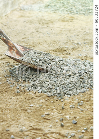 Lay gravel Lay gravel 60333724