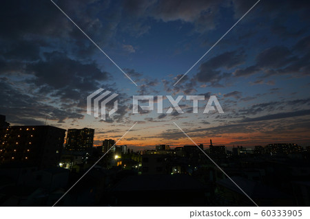 A quiet evening 60333905