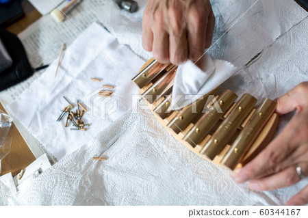 Repair of toy instruments Repair of toy instruments 60344167