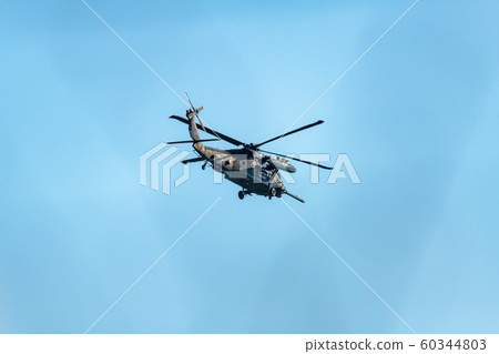 空中自衛隊救援直升機飛行 空中自衛隊救援直升機飛行 60344803