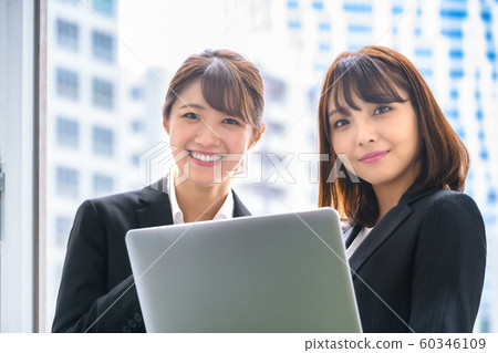 Office woman personal computer meeting Office woman personal computer meeting 60346109