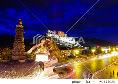 布達拉宮西藏夜景 布達拉宮西藏夜景 60351080