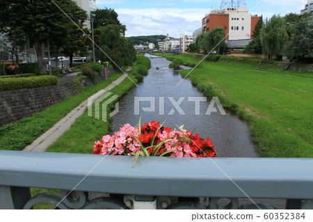 Morioka, a city full of flower baskets Morioka, a city full of flower baskets 60352384