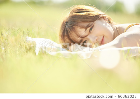 Female picnic lie down 60362025