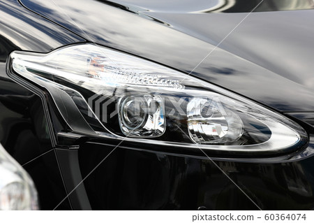 汽車前大燈 60364074