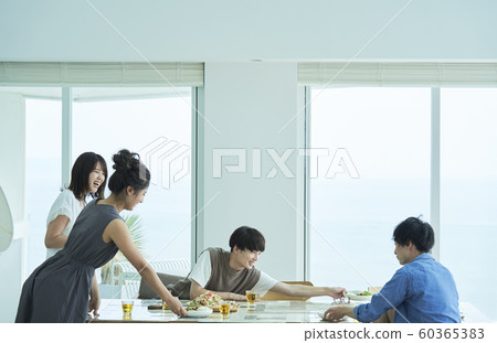 Men and women companion lifestyle 60365383