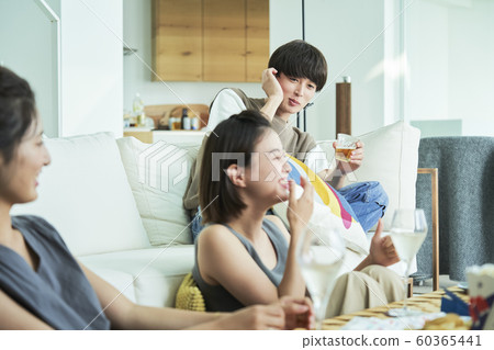 男女伴侶生活方式 60365441