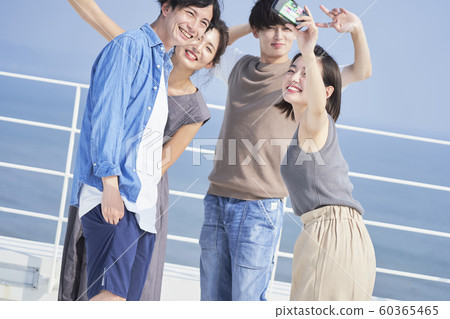 Men and women companion lifestyle 60365465