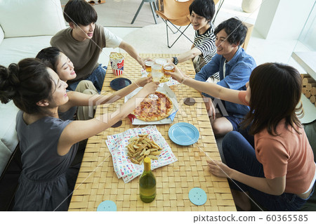 男女伴侶生活方式 60365585