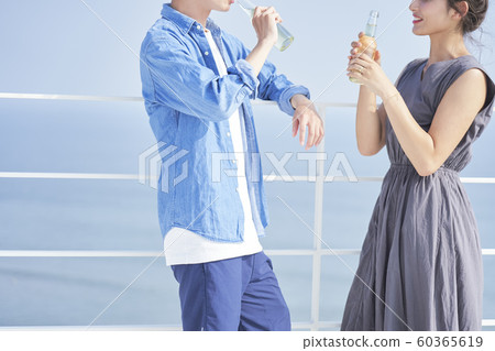 男女情侶緣故 60365619