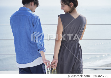 男女情侶緣故 60365720