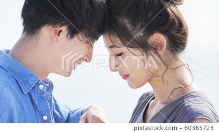 男人和女人夫妻生活方式 60365723