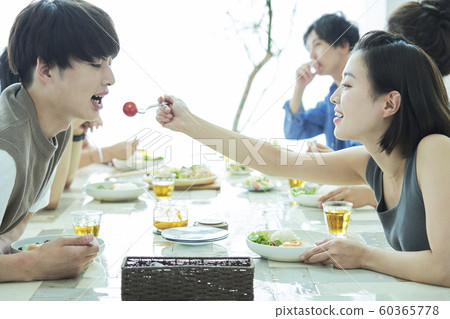 Men and women companion lifestyle 60365778