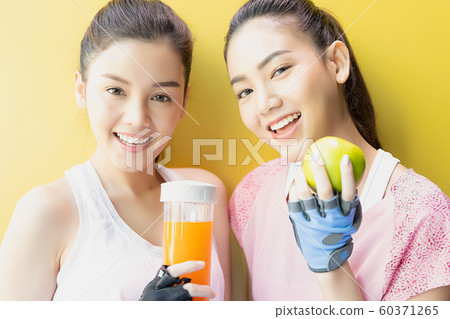 Women's sports sportswear 60371265