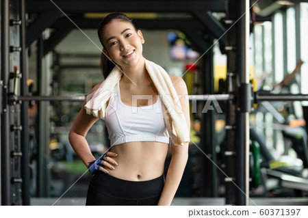 Woman fitness break Woman fitness break 60371397