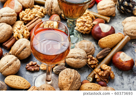 Autumn nutty liquor Autumn nutty liquor 60373693