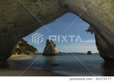 新西蘭科羅曼德半島,大教堂灣夜景 新西蘭科羅曼德半島,大教堂灣夜景 60374577