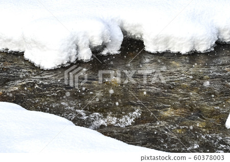韓國冬季風景與雪 60378003