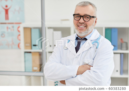 Successful medical specialist 60383280