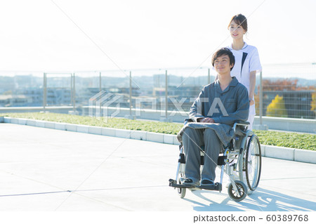 病人和護士 60389768