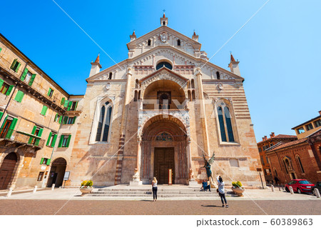 Verona Cathedral or Duomo, Italy Verona Cathedral or Duomo, Italy 60389863