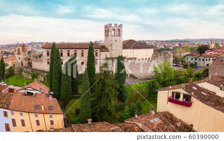 Castle in Desenzano del Garda 60390000
