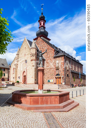 St. Jakobus catholic church, Rudesheim 60390485