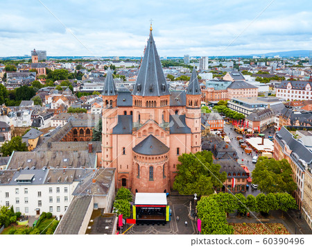 Mainz cathedral aerial view, Germany 60390496