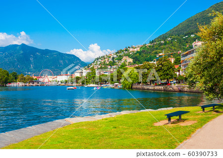 Locarno town promenade, Lake Maggiore 60390733