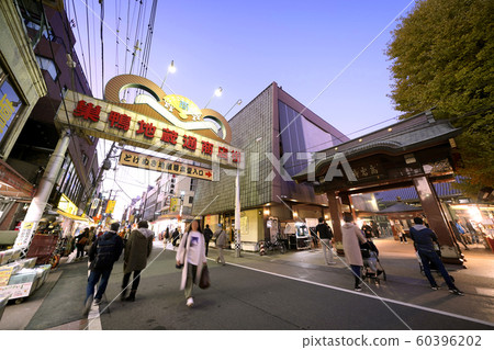 Tokyo cityscape in Japan We look at Sugamo Jizodori shopping street and Takaiwa-ji Temple (Togenuki Jizoen) Tokyo cityscape in Japan We look at Sugamo Jizodori shopping street and Takaiwa-ji Temple (Togenuki Jizoen) 60396202