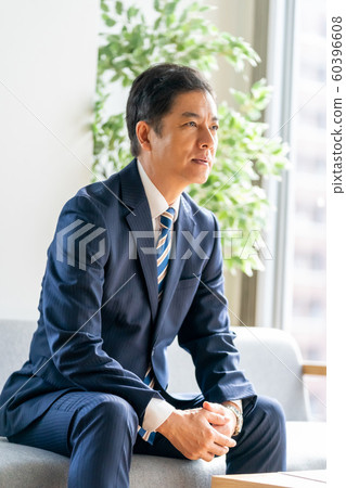 40s businessman 40s businessman 60396608