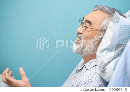 Senior male Senior male 60396640