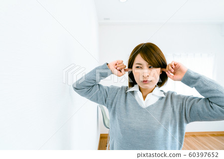 Sound trouble in housing complex 60397652