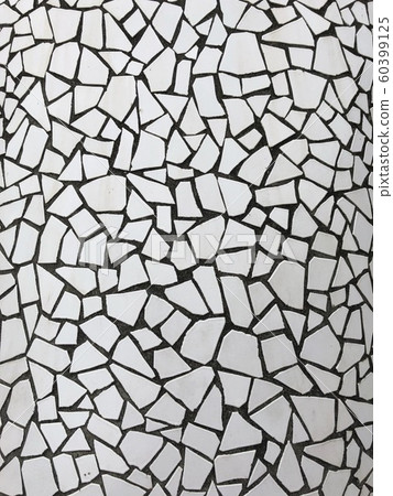 No photo processing for smartphones_Artistic plane composition of geometric cracked tiles 60399125