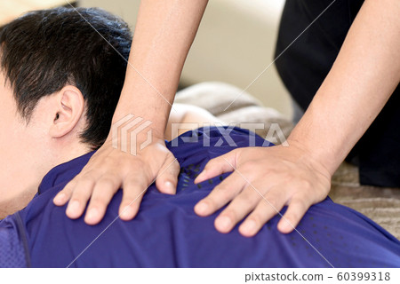 Body massage 60399318