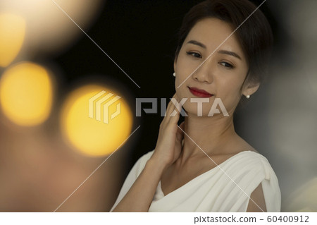 Beauty woman 60400912