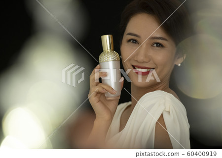 Beauty woman cosmetics Beauty woman cosmetics 60400919