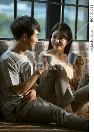 Newlyweds couple wall coffee Newlyweds couple wall coffee 60401151